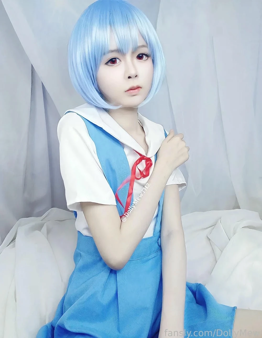 Cô Gái Loli Nhật Bản Cosplay Tiểu Công Chúa Học Sinh Show Hàng