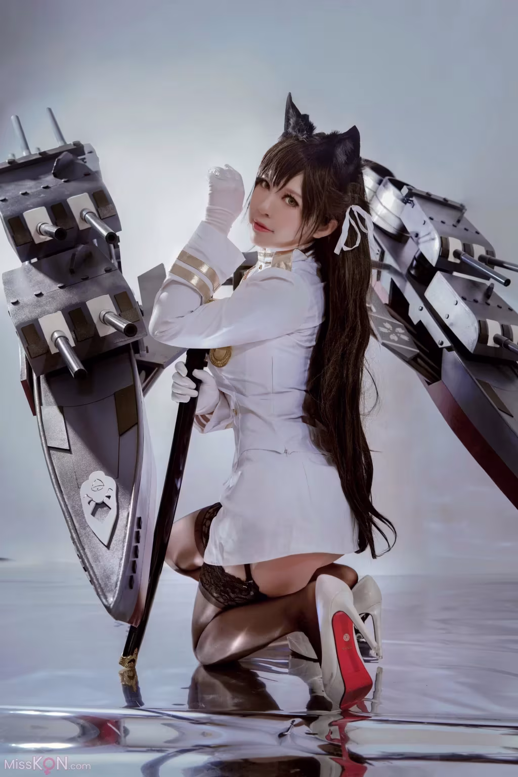 Azur Lane Cosplay Với Chiếc tất đen khiêu gợi
